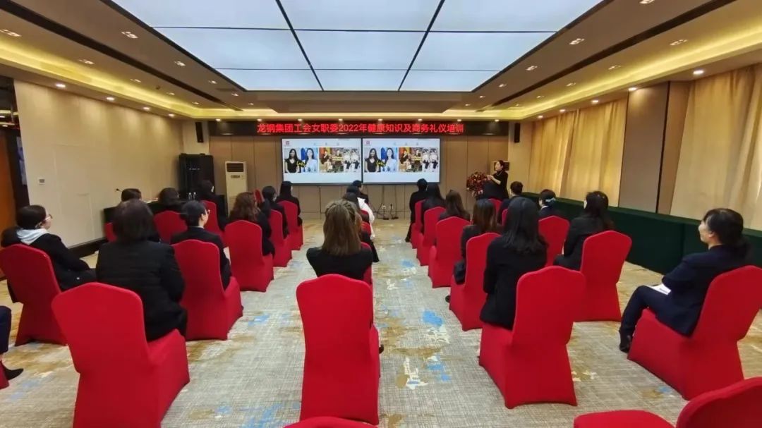 ��䓼��F����Ůί���펽��־��Ů����λ����Փ����ϵ�л���S�����