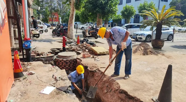 �t��������˾ȫ��������Ӗ(x��n)�W(xu��)У���ھS�޸���o(j��)��