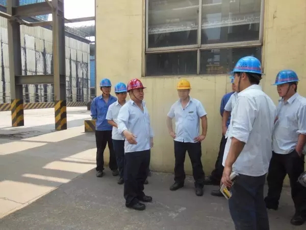 平凡崗位展現(xiàn)標兵風采---陜鋼集團2014-2016年度共產(chǎn)黨員標兵郭貴亭 平凡崗位展現(xiàn)標兵風采---陜鋼集團2014-2016年度共產(chǎn)黨員標兵郭貴亭