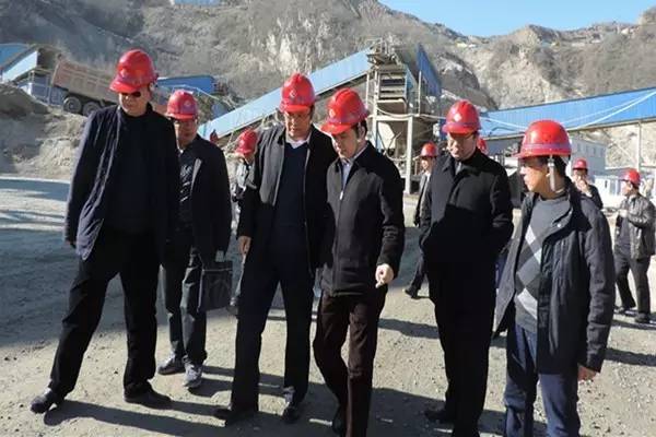 李永剛深入大西溝礦業公司檢查指導安全環保工作 李永剛深入大西溝礦業公司檢查指導安全環保工作