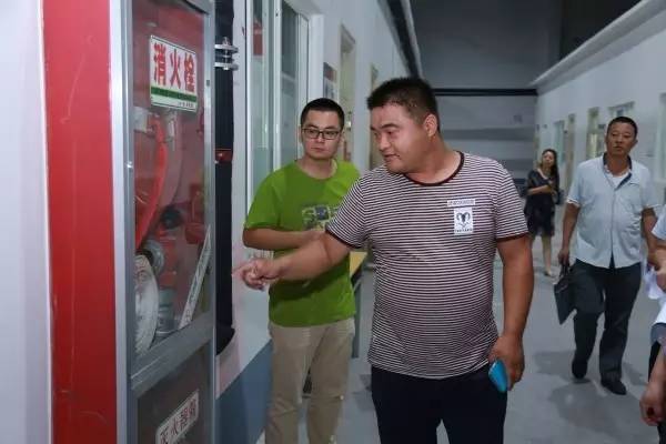 龍鋼集團公司檢查驗收紅光物流轉(zhuǎn)型項目 龍鋼集團公司檢查驗收紅光物流轉(zhuǎn)型項目