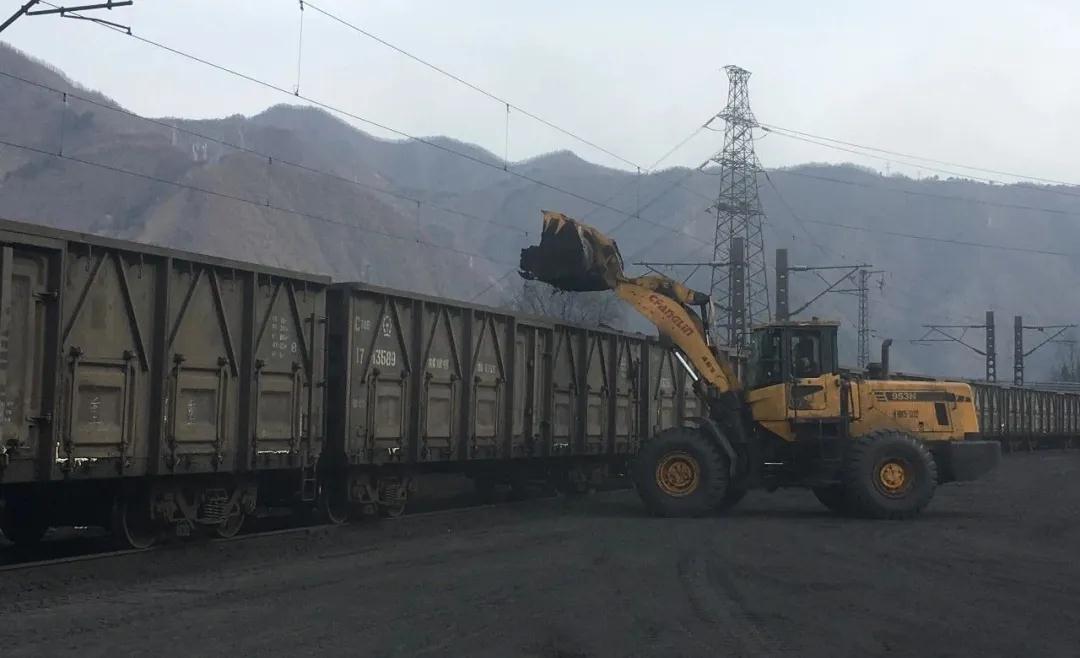 大西溝礦業(yè)公司全力以赴唱響保供主旋律 大西溝礦業(yè)公司全力以赴唱響保供主旋律