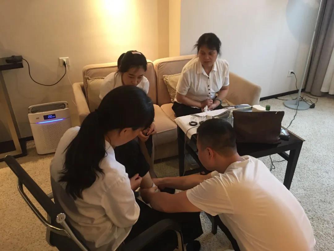 關愛員工健康 促進企業發展 關愛員工健康 促進企業發展