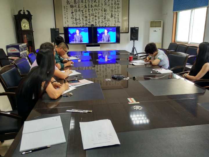 龍鋼集團開展班組長和工會干部培訓(xùn) 龍鋼集團開展班組長和工會干部培訓(xùn)